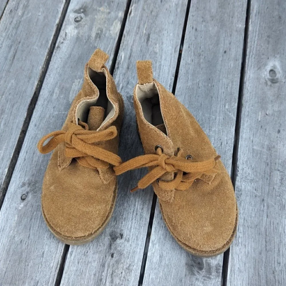 BABY Gap suede lace up booties size 7